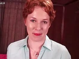 Kuuma kiimainen kotiäidit omalla alueella! suomenkielinen porno